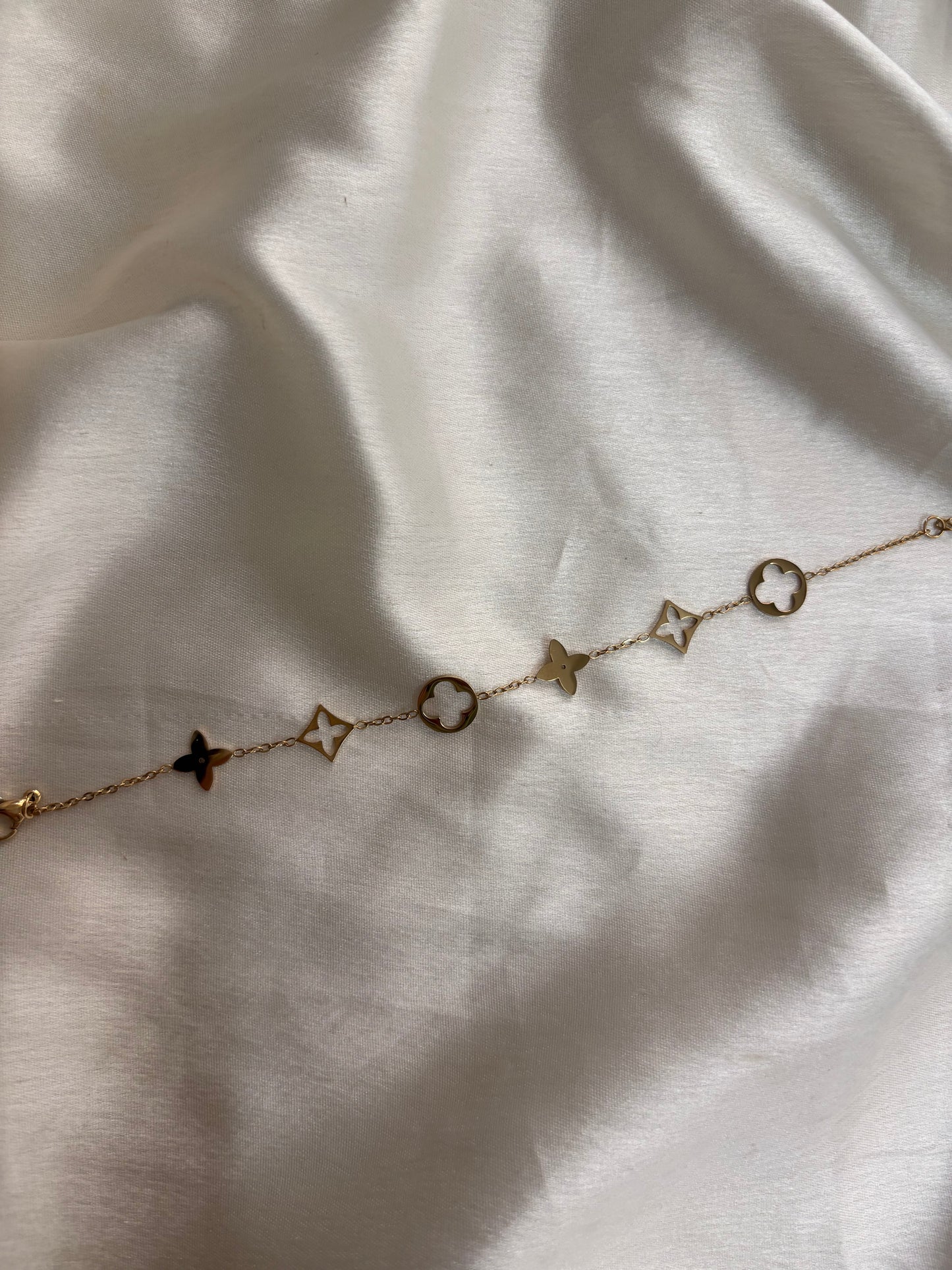 Classic Clover Charm